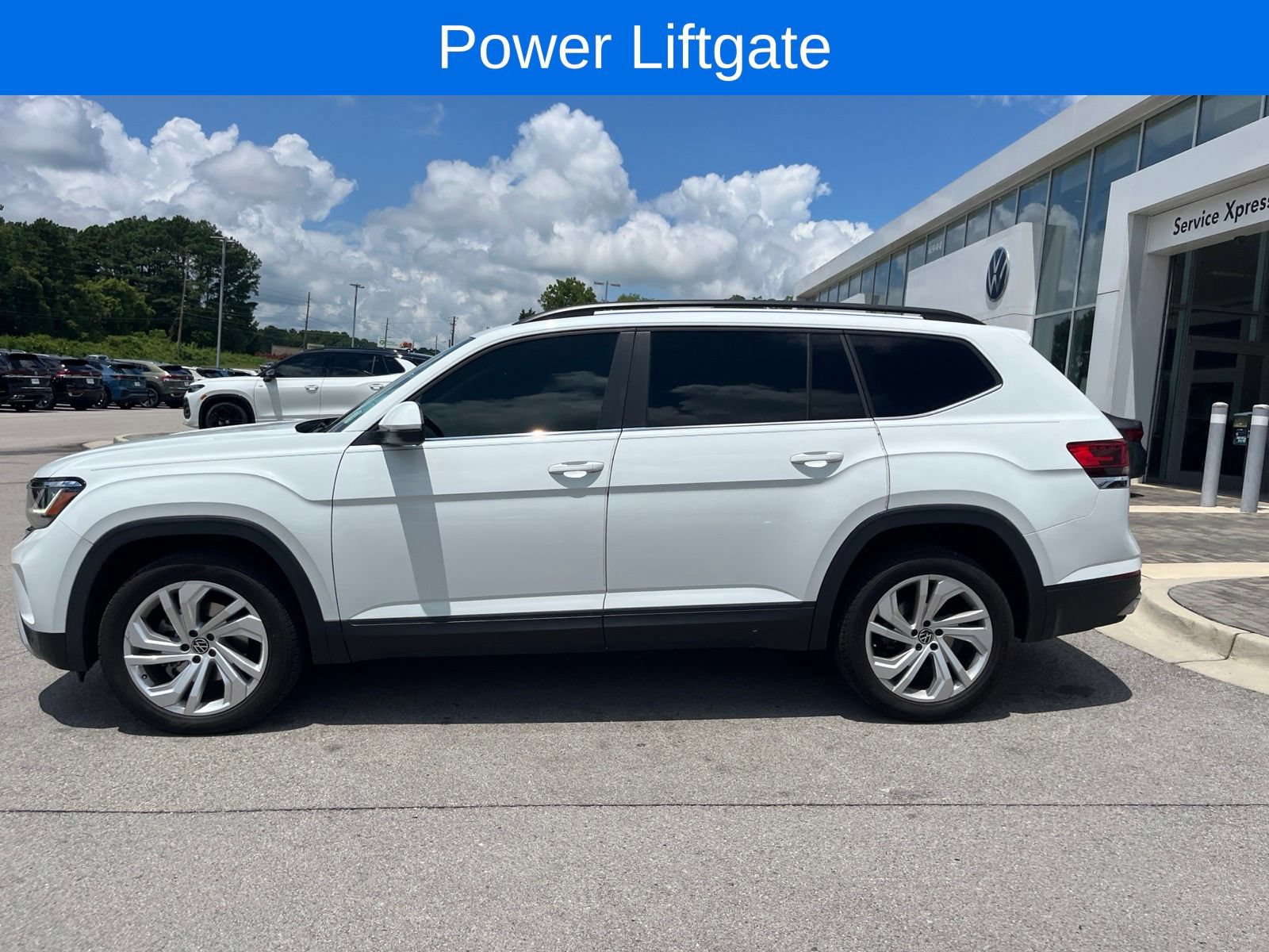 Used 2021 Volkswagen Atlas SE w/ Towing Package FWD image 10