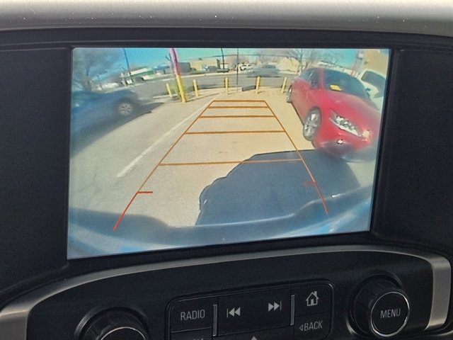 Used 2017 GMC Sierra 1500 SLT w/ Enhanced Driver Alert Package image 9