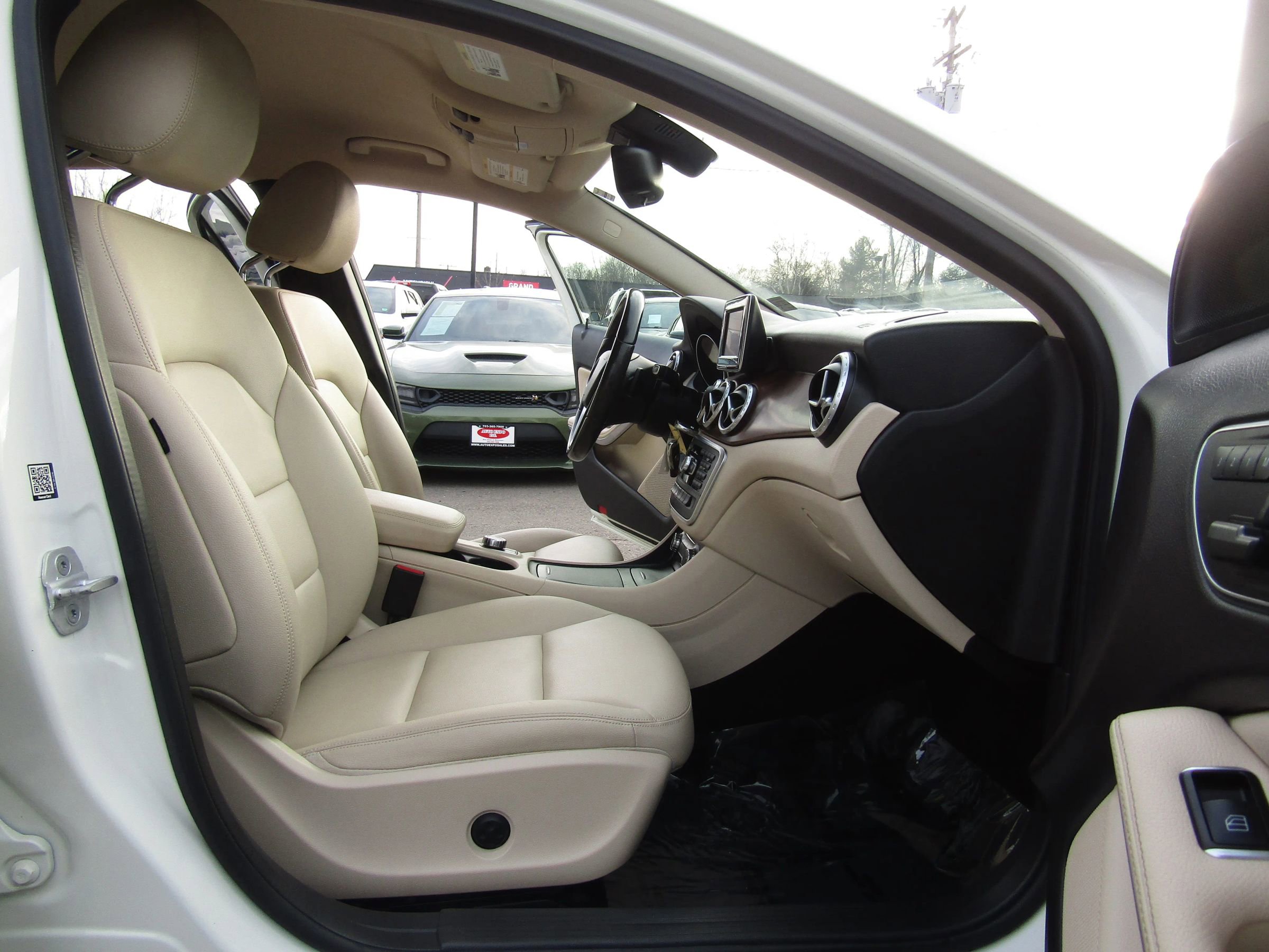 Used 2015 Mercedes-Benz GLA 250 4MATIC image 11