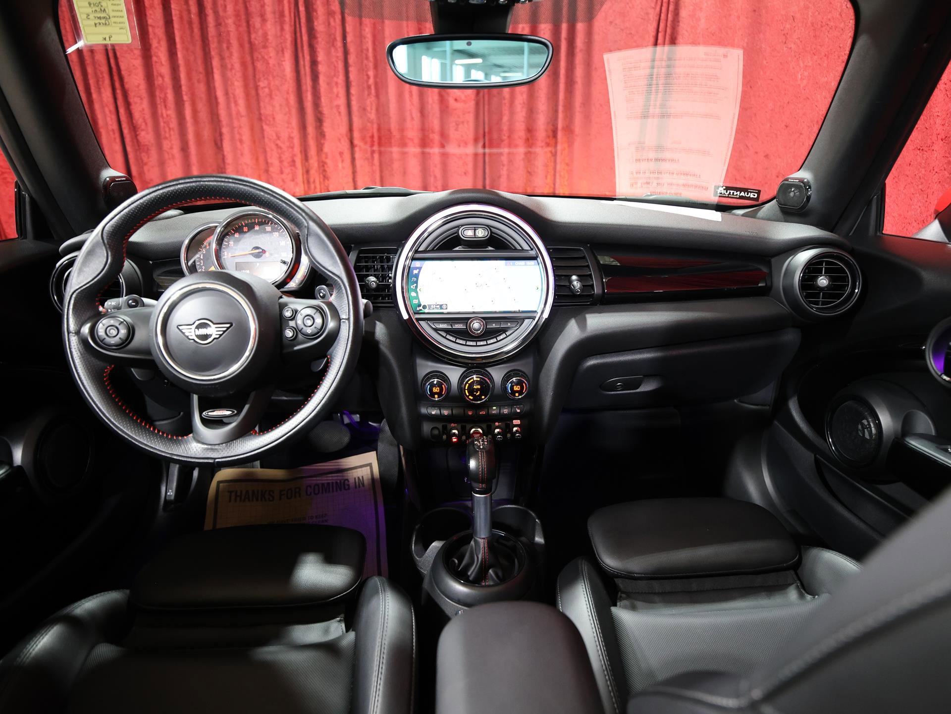 Used 2019 MINI Cooper S w/ Premium Package image 17