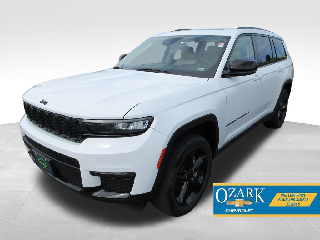 Used 2022 Jeep Grand Cherokee L Limited w/ Black Appearance Package AWD/4WD image 1