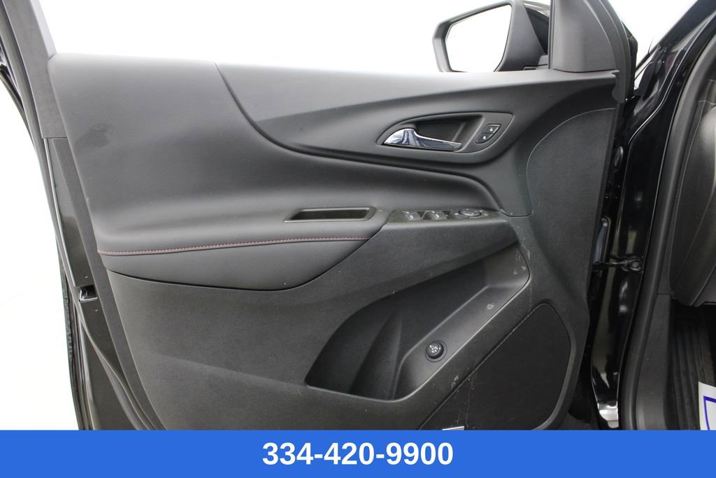 Used 2023 Chevrolet Equinox RS w/ RS Leather Package image 15
