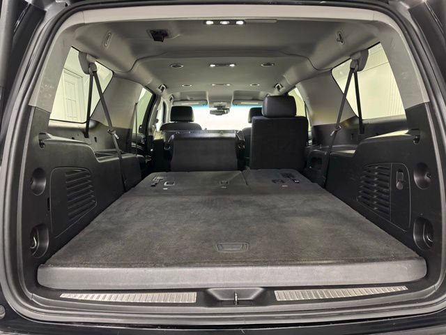 Used 2019 Chevrolet Suburban LT image 36