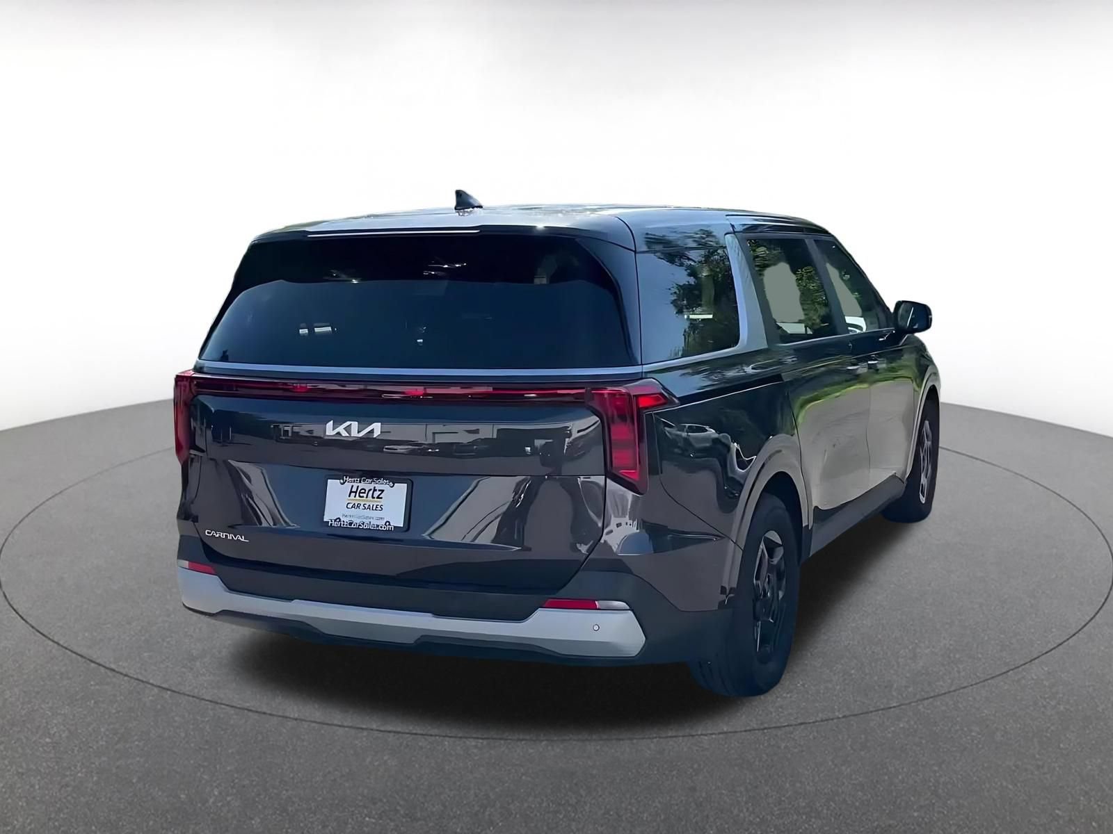 Used 2026 Kia Carnival FWD image 12