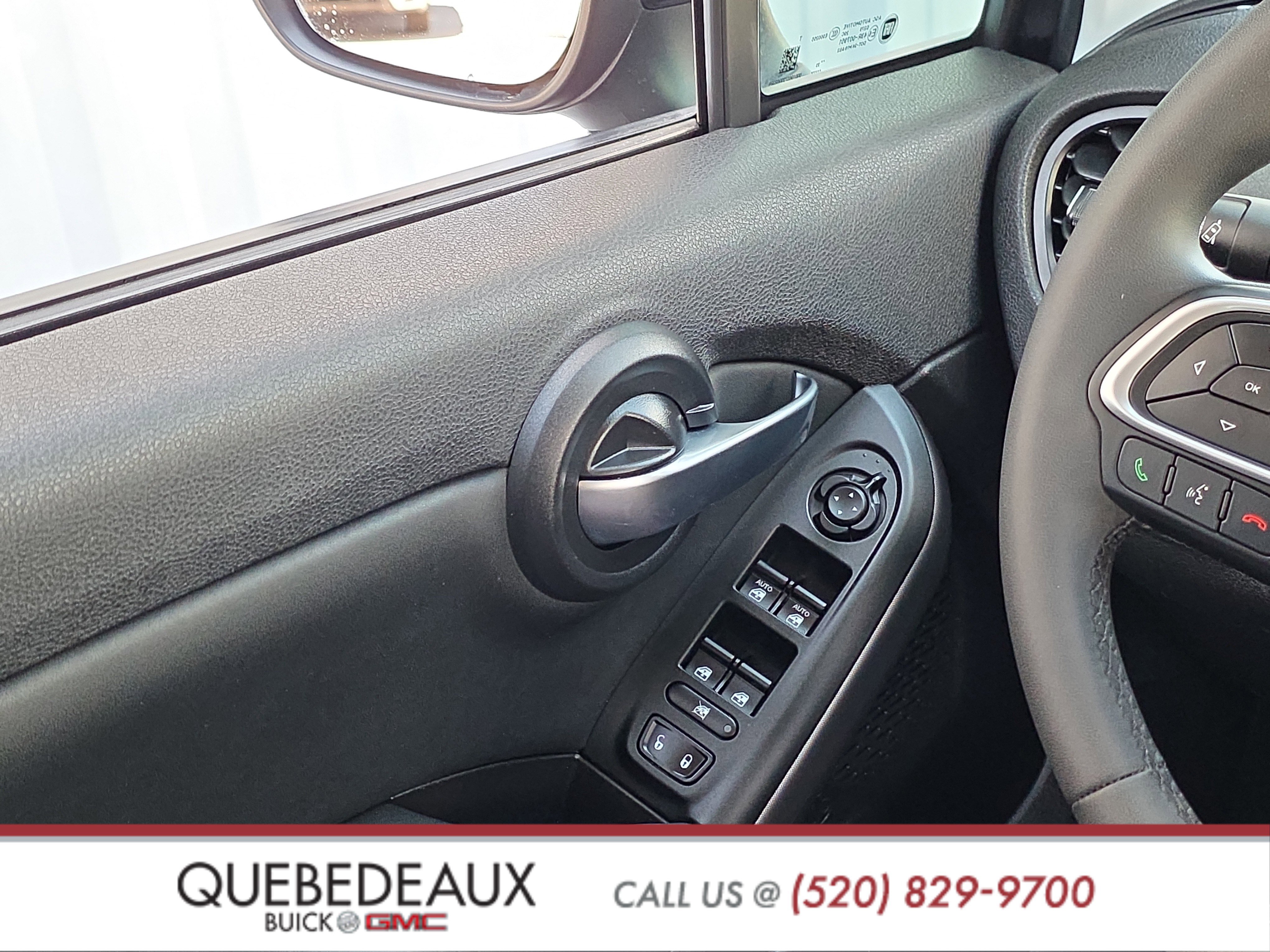 Used 2023 FIAT 500X Pop image 25