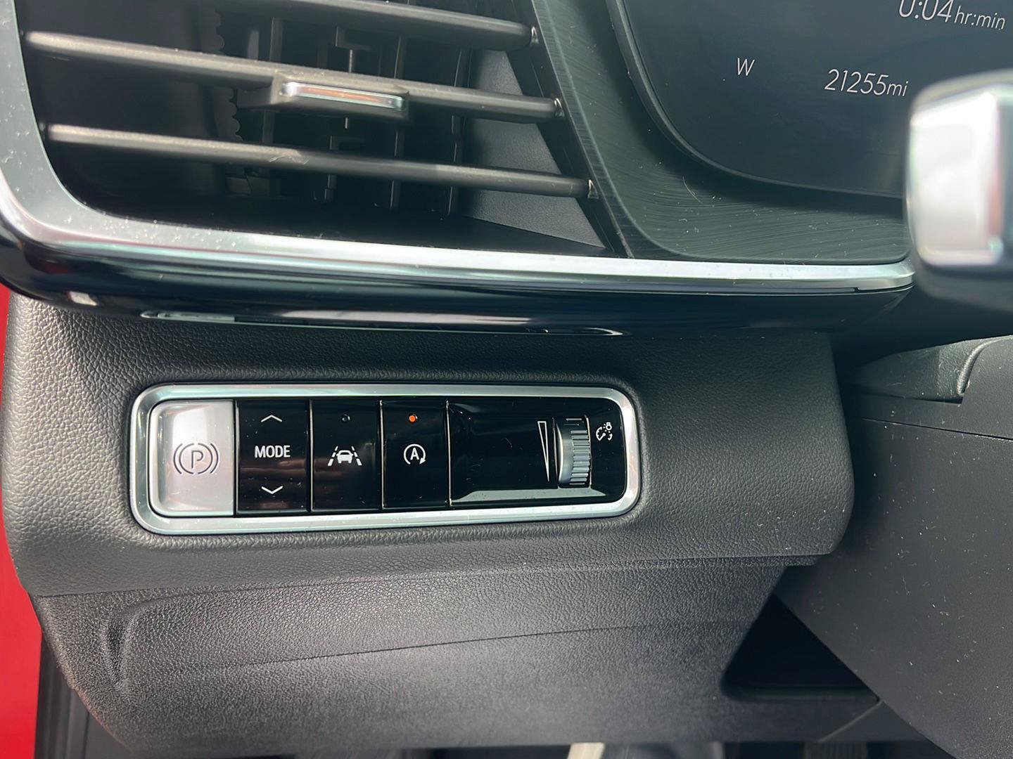Used 2025 Buick Envision Preferred AWD/4WD image 13