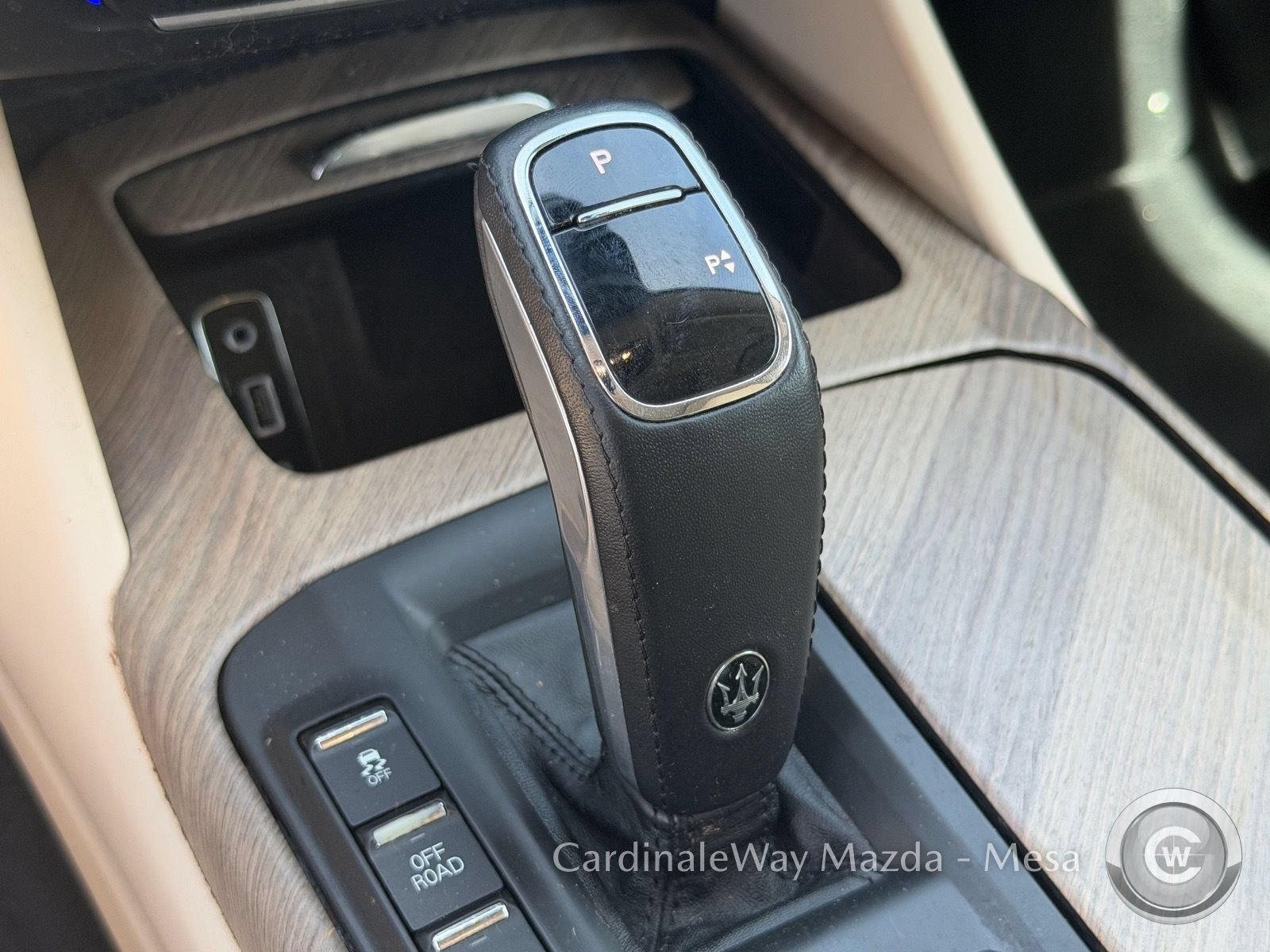 Used 2019 Maserati Levante GranLusso AWD/4WD image 28