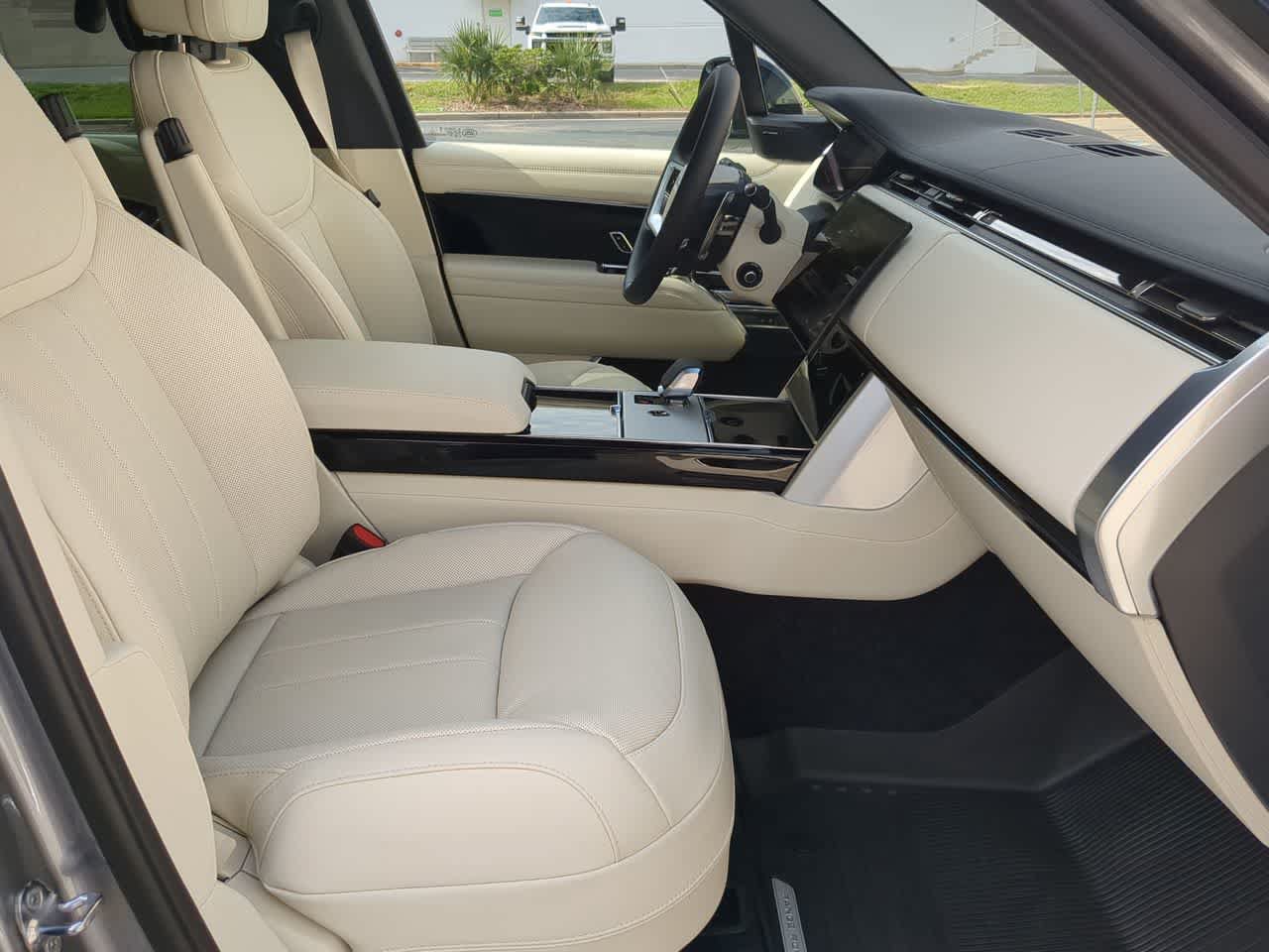 New 2026 Land Rover Range Rover SE AWD/4WD image 24