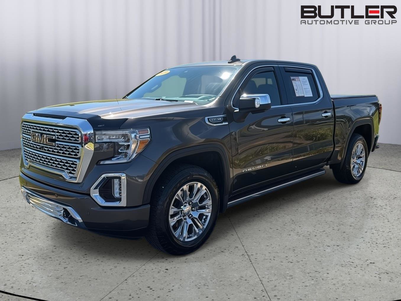 Used 2019 GMC Sierra 1500 Denali w/ Technology Package AWD/4WD image 1