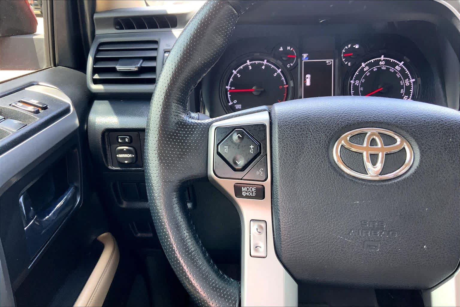 Used 2023 Toyota 4Runner SR5 Premium w/ Moonroof Package AWD/4WD image 24