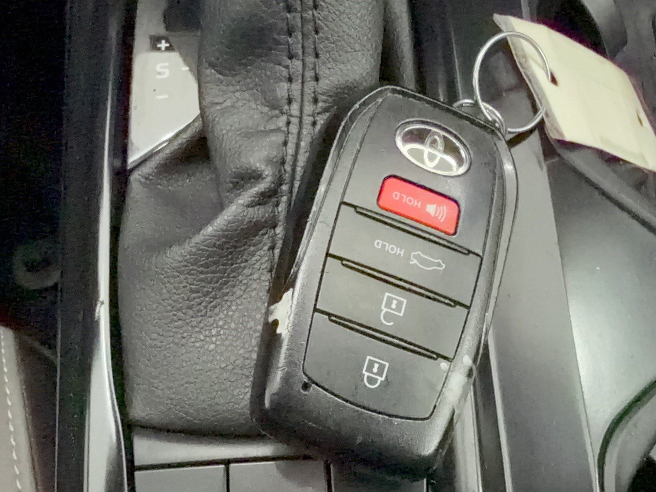 Used 2026 Toyota Camry SE FWD image 31
