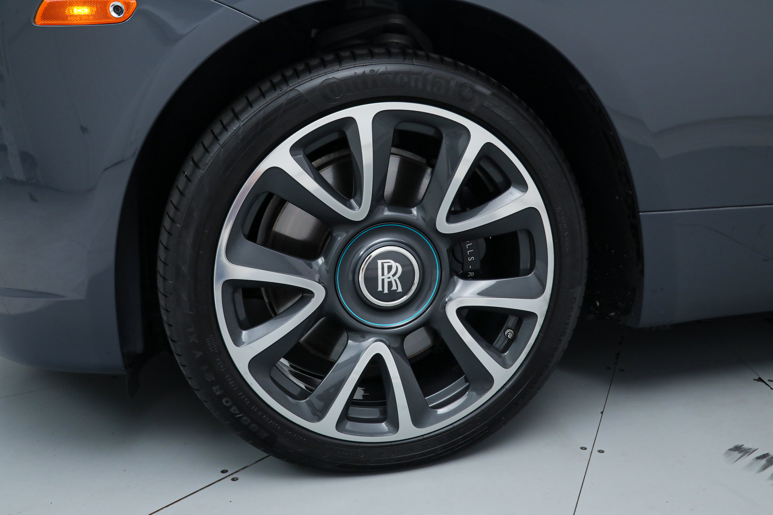 Used 2021 Rolls-Royce Wraith RWD image 12