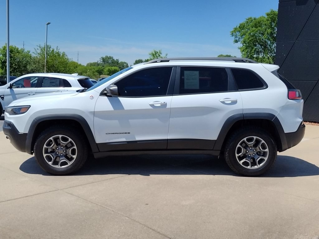 Used 2021 Jeep Cherokee Trailhawk AWD/4WD image 19