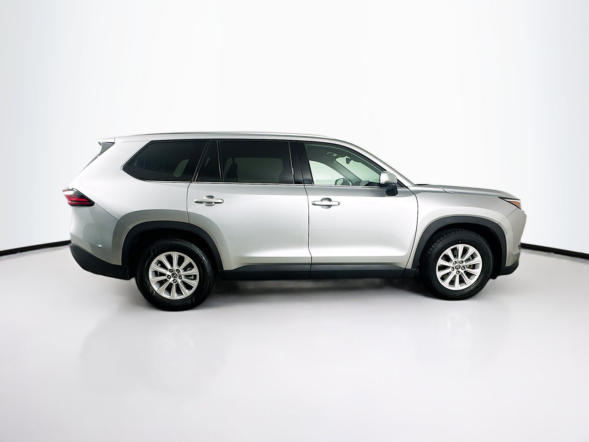 Used 2025 Toyota Grand Highlander FWD image 10