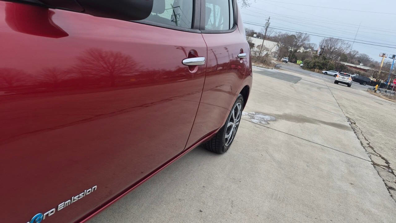 Used 2014 Nissan Leaf S image 14