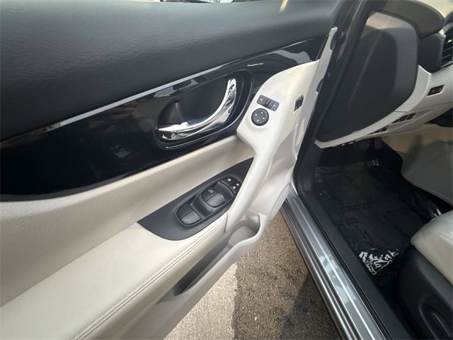 Certified 2022 Nissan Rogue Sport SL w/ Premium Package image 13