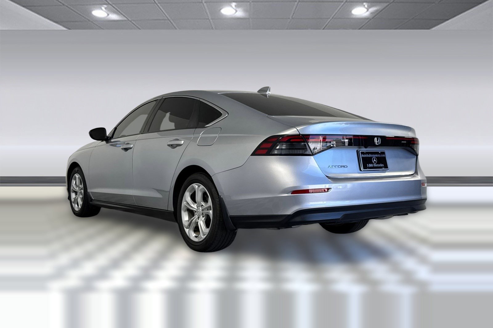 Used 2024 Honda Accord LX image 3