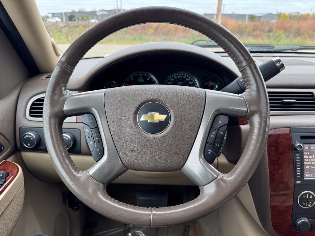 Used 2012 Chevrolet Suburban LTZ AWD/4WD image 30