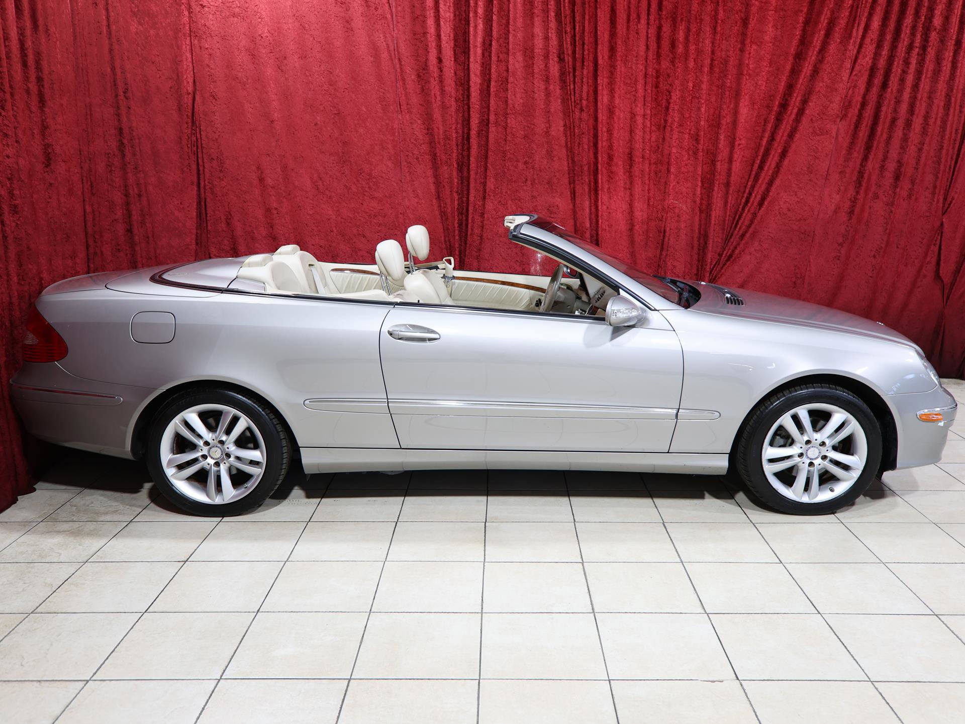 Used 2008 Mercedes-Benz CLK 350 Cabriolet image 10
