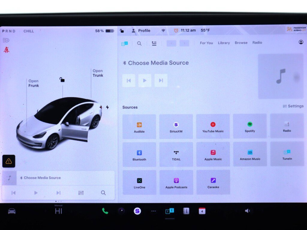 Used 2020 Tesla Model 3 Standard Range Plus image 16