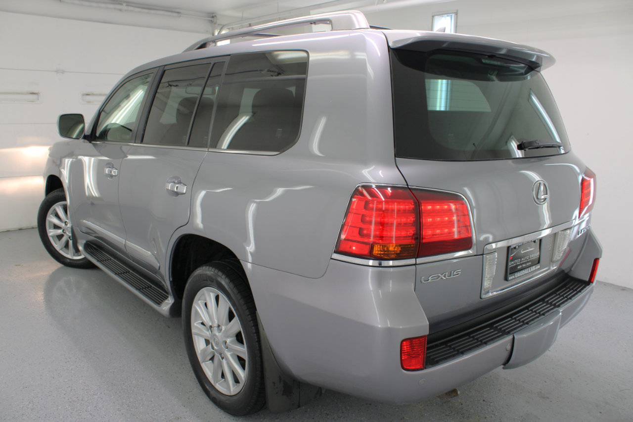 Used 2009 Lexus LX 570 4WD image 31