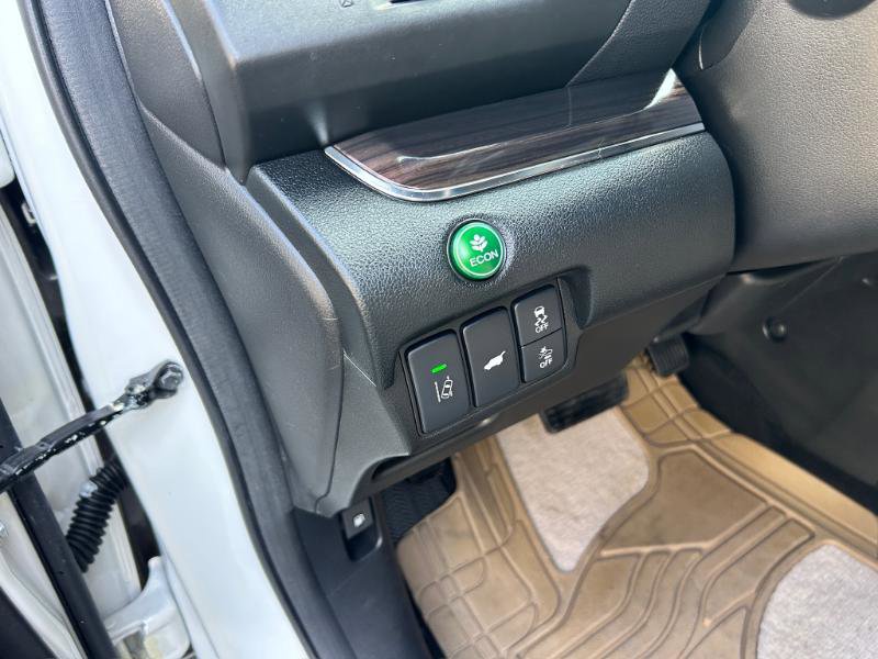 Used 2015 Honda CR-V Touring image 25