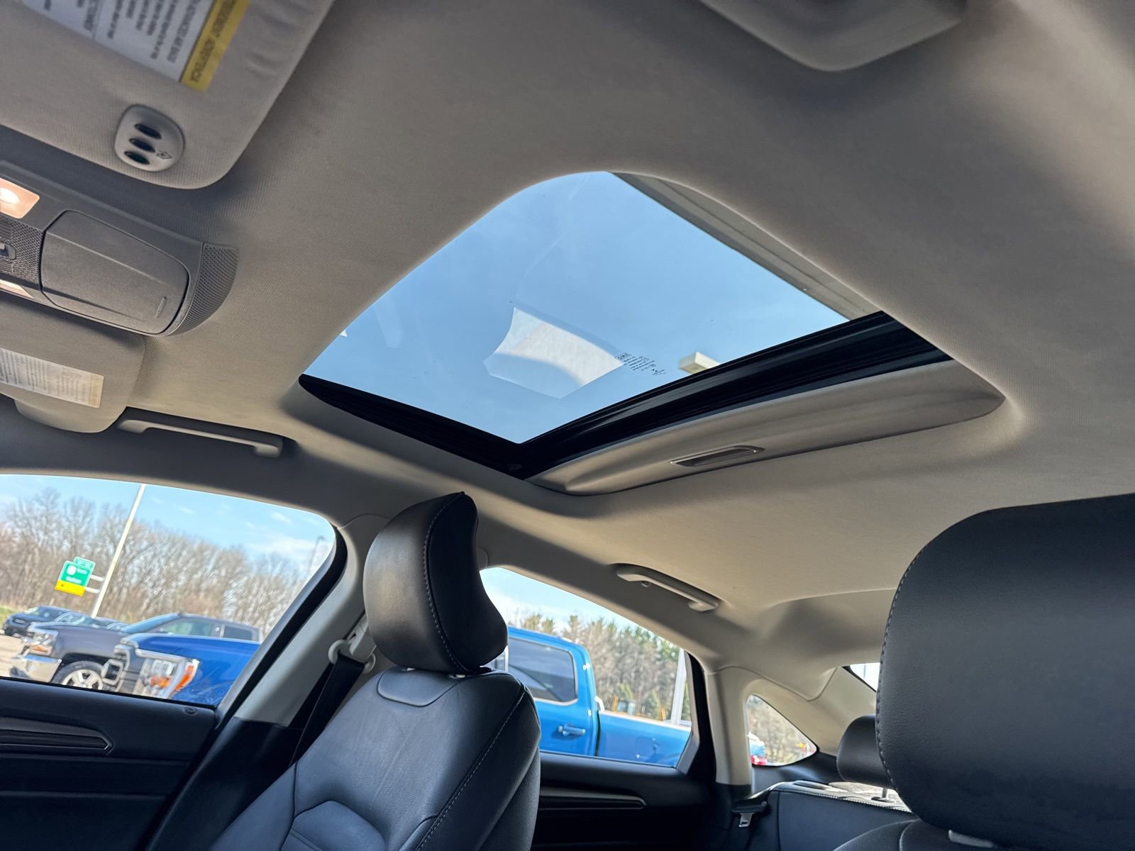 Certified 2018 Ford Fusion SE w/ Fusion SE Technology Package image 22