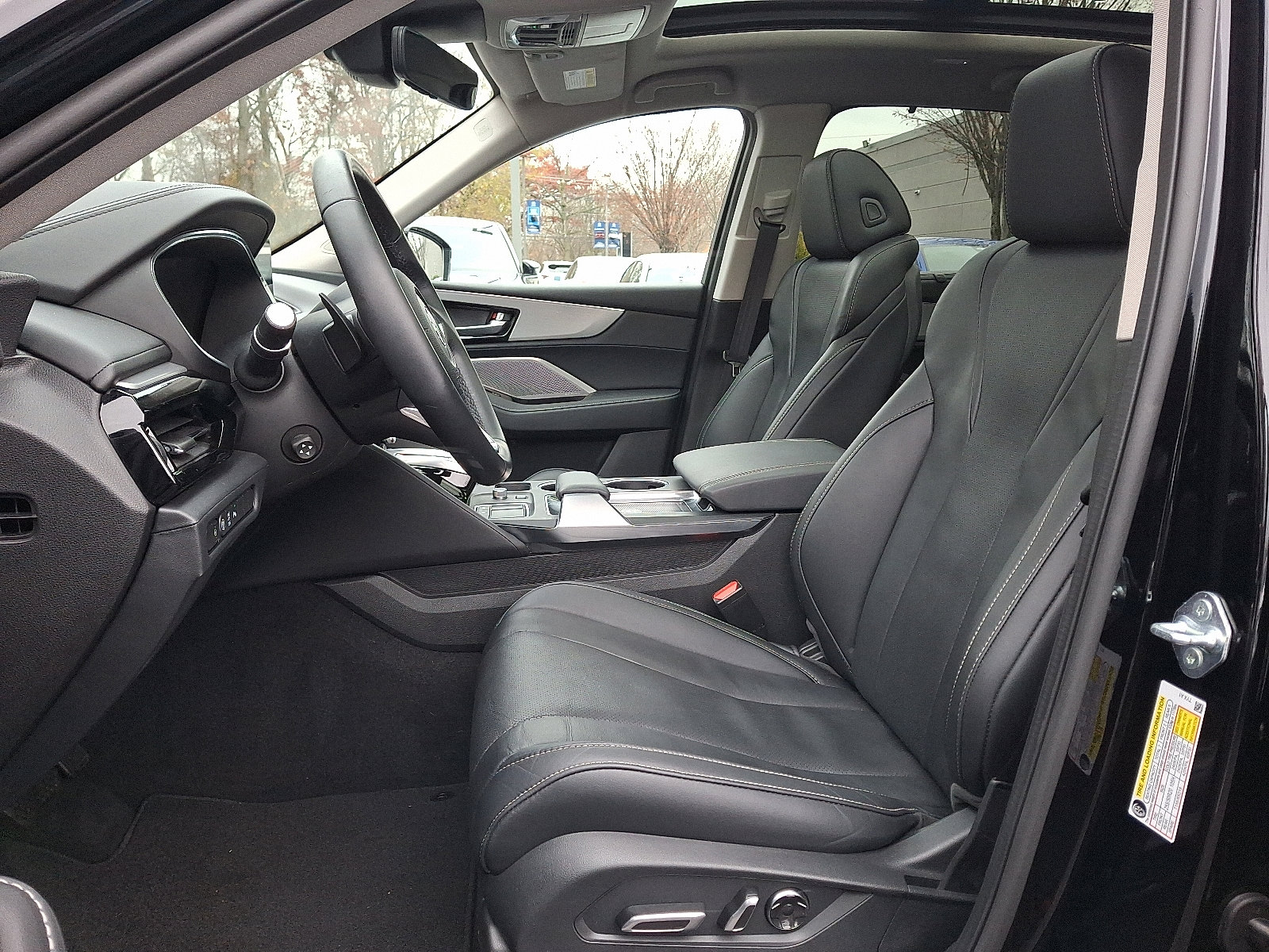 Certified 2023 Acura MDX w/ Technology Package image 15