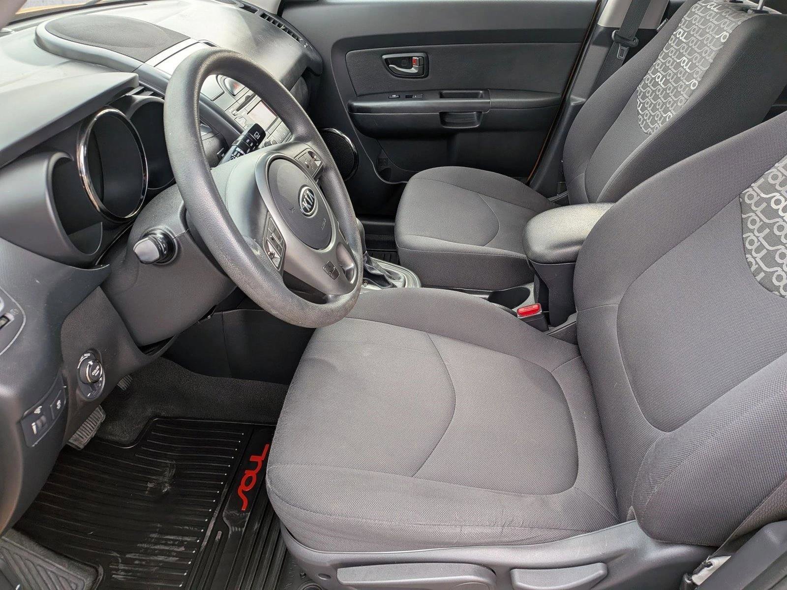 Used 2011 Kia Soul + w/ Audio Pkg FWD image 14
