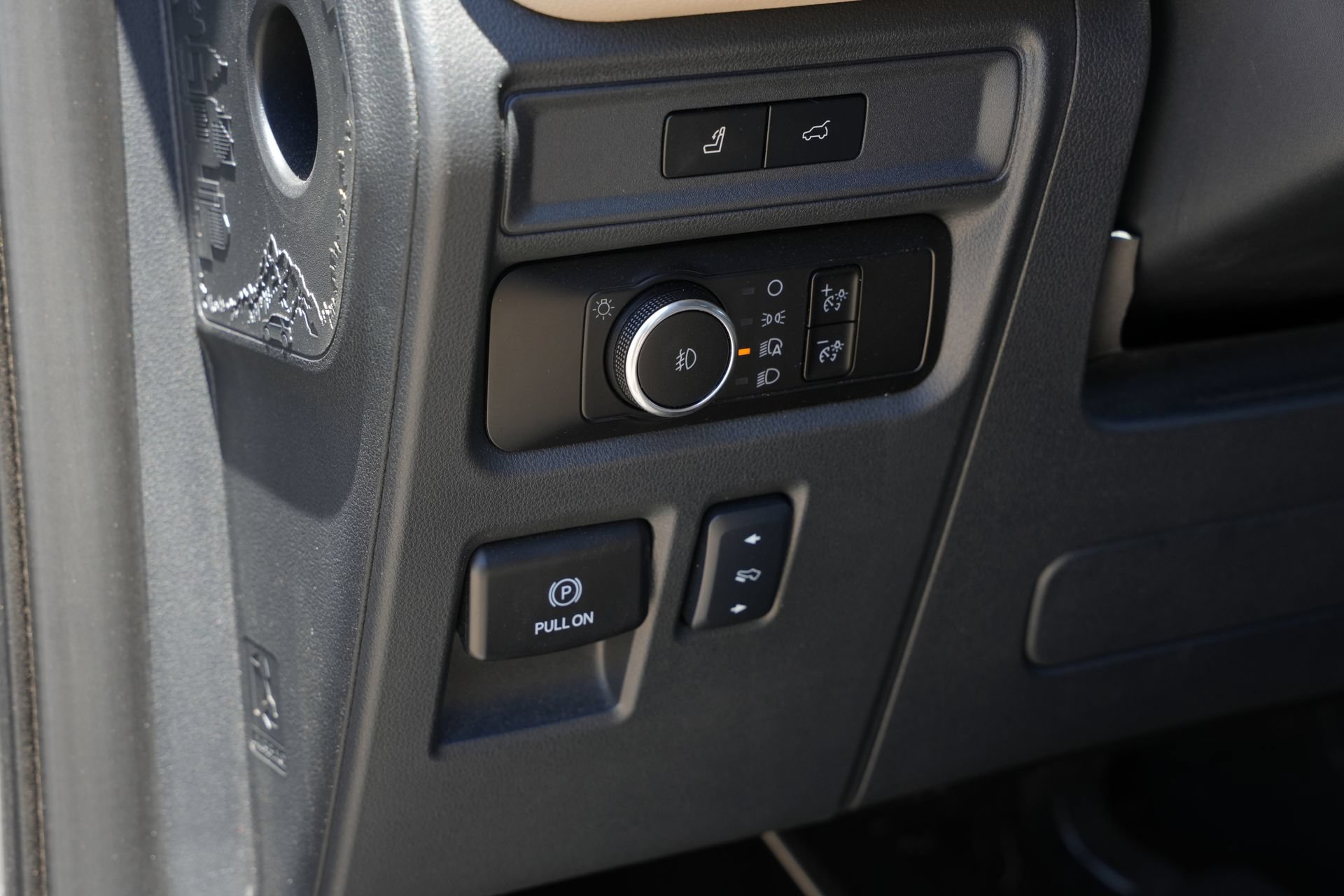 Used 2024 Ford Expedition Max Limited RWD image 18