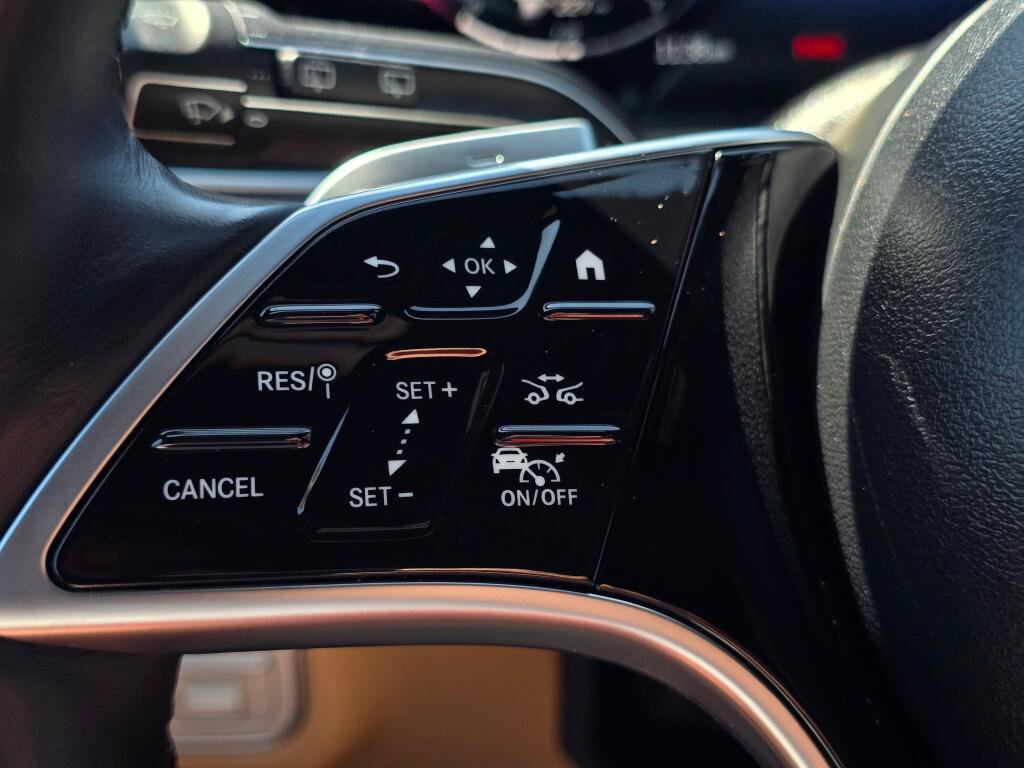 Used 2024 Mercedes-Benz GLE 350 4MATIC w/ Driver Assistance Package image 89