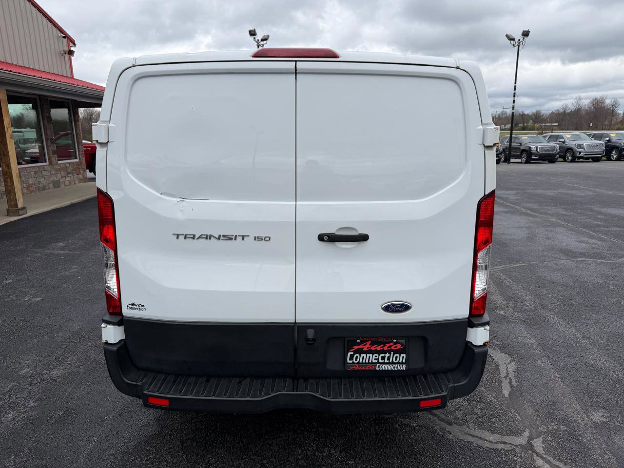 Used 2019 Ford Transit 150 130 Low Roof RWD image 5