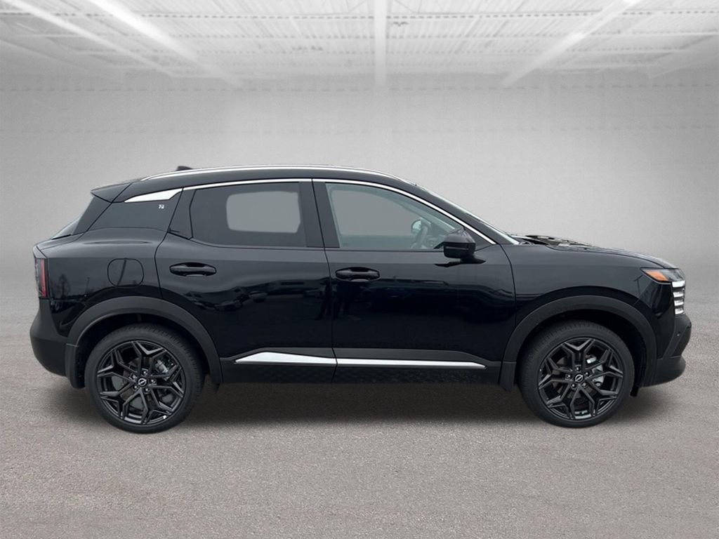 New 2025 Nissan Kicks SR AWD/4WD image 5