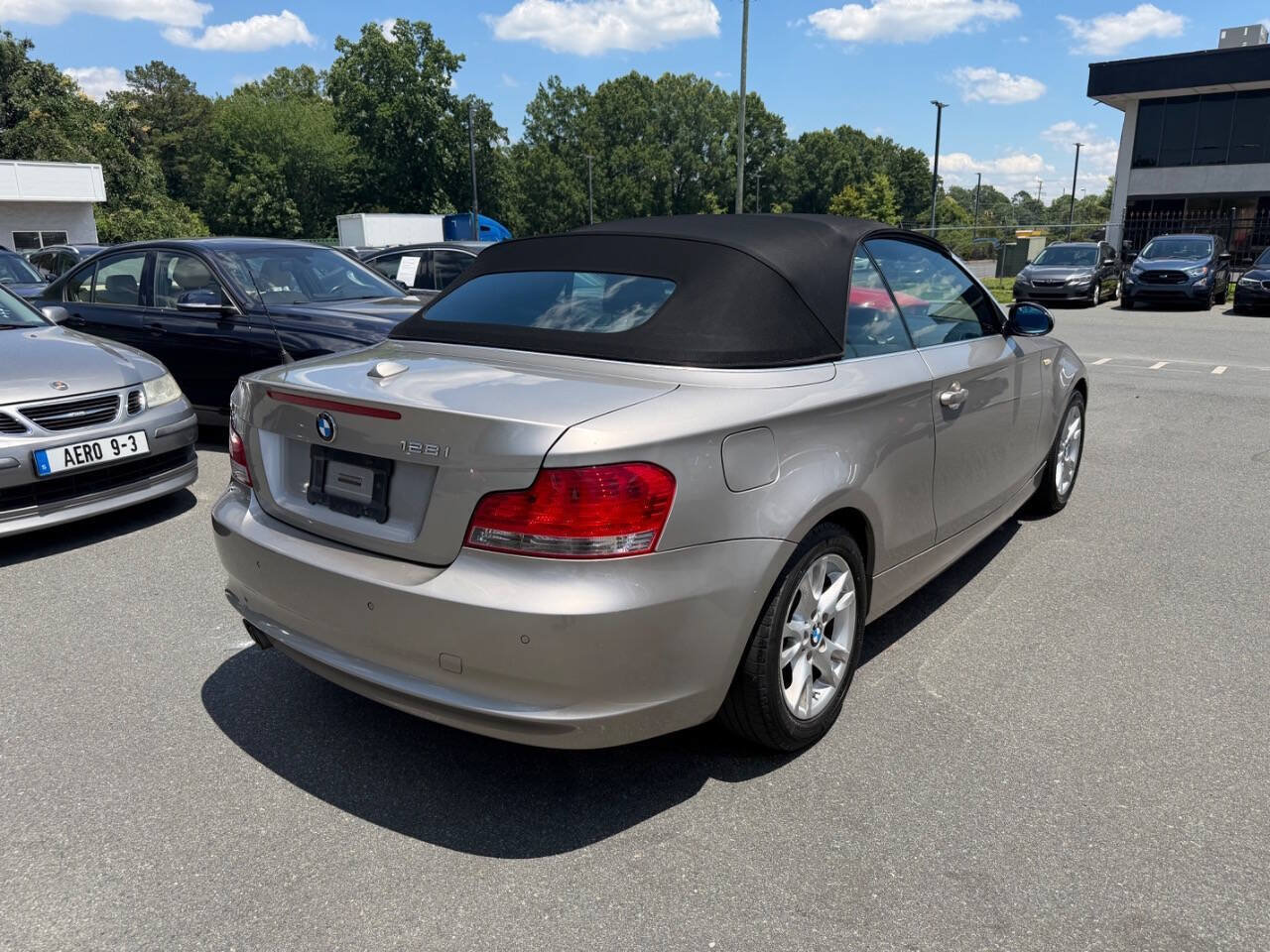 Used 2009 BMW 128i Convertible RWD image 6