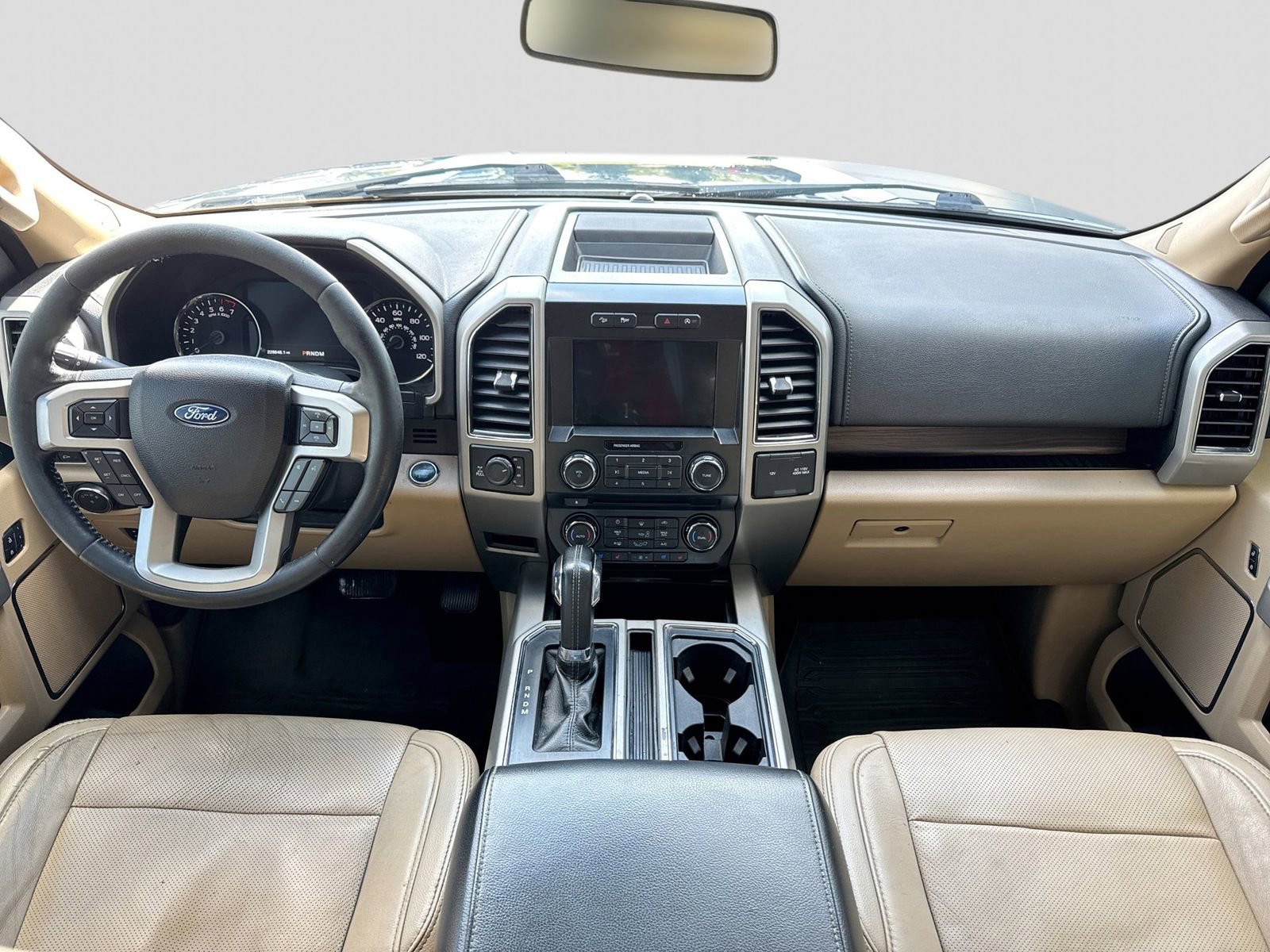Used 2017 Ford F150 Lariat w/ Equipment Group 501A Mid AWD/4WD image 18
