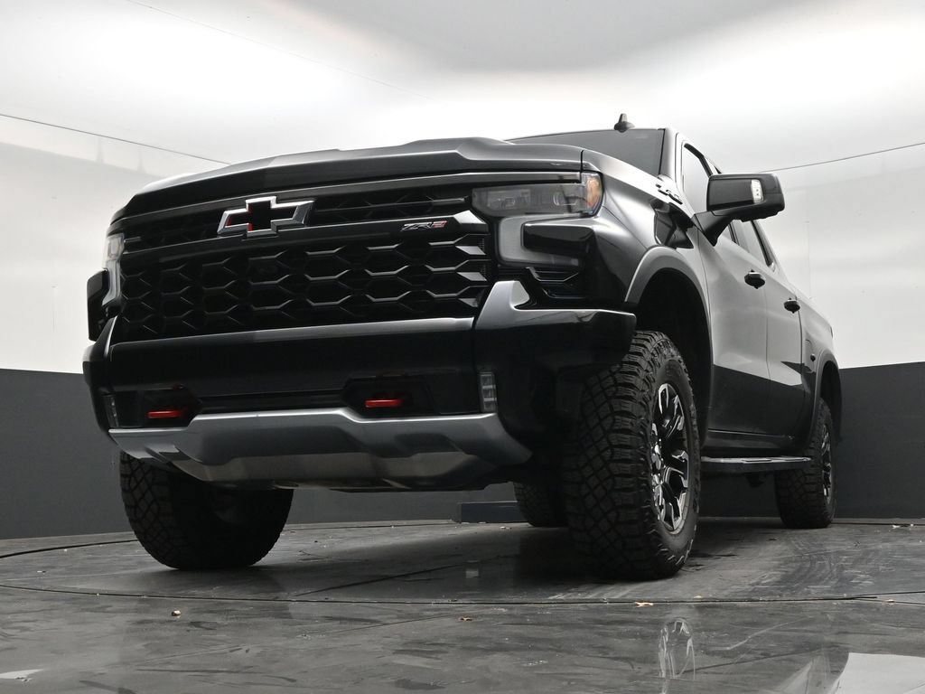 Used 2024 Chevrolet Silverado 1500 ZR2 w/ Technology Package AWD/4WD image 27