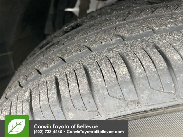 Used 2025 Nissan Rogue SV image 27