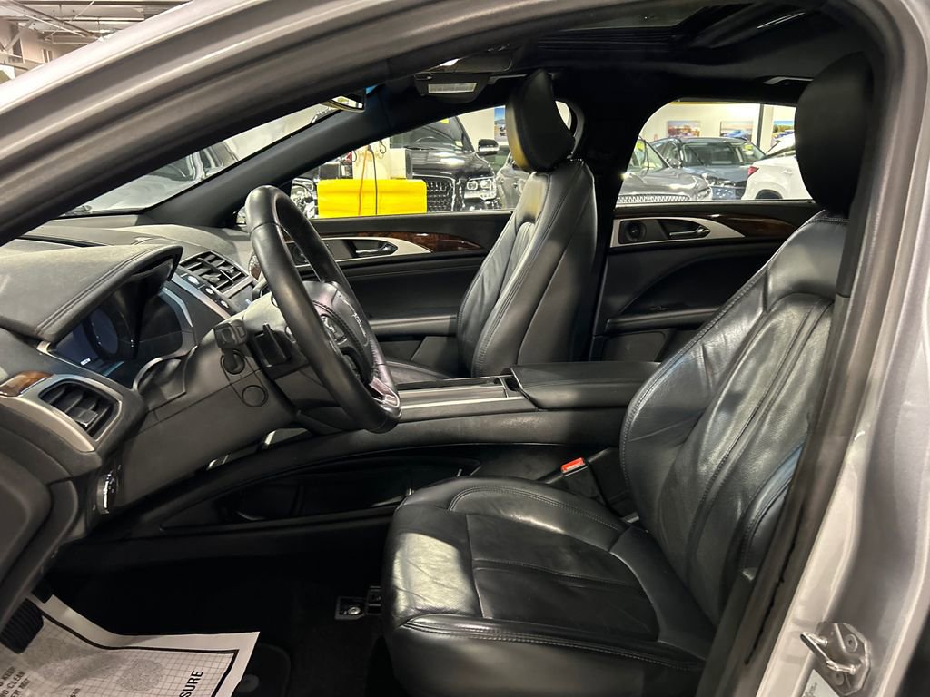 Used 2020 Lincoln MKZ Reserve w/ Elements Package AWD/4WD image 10
