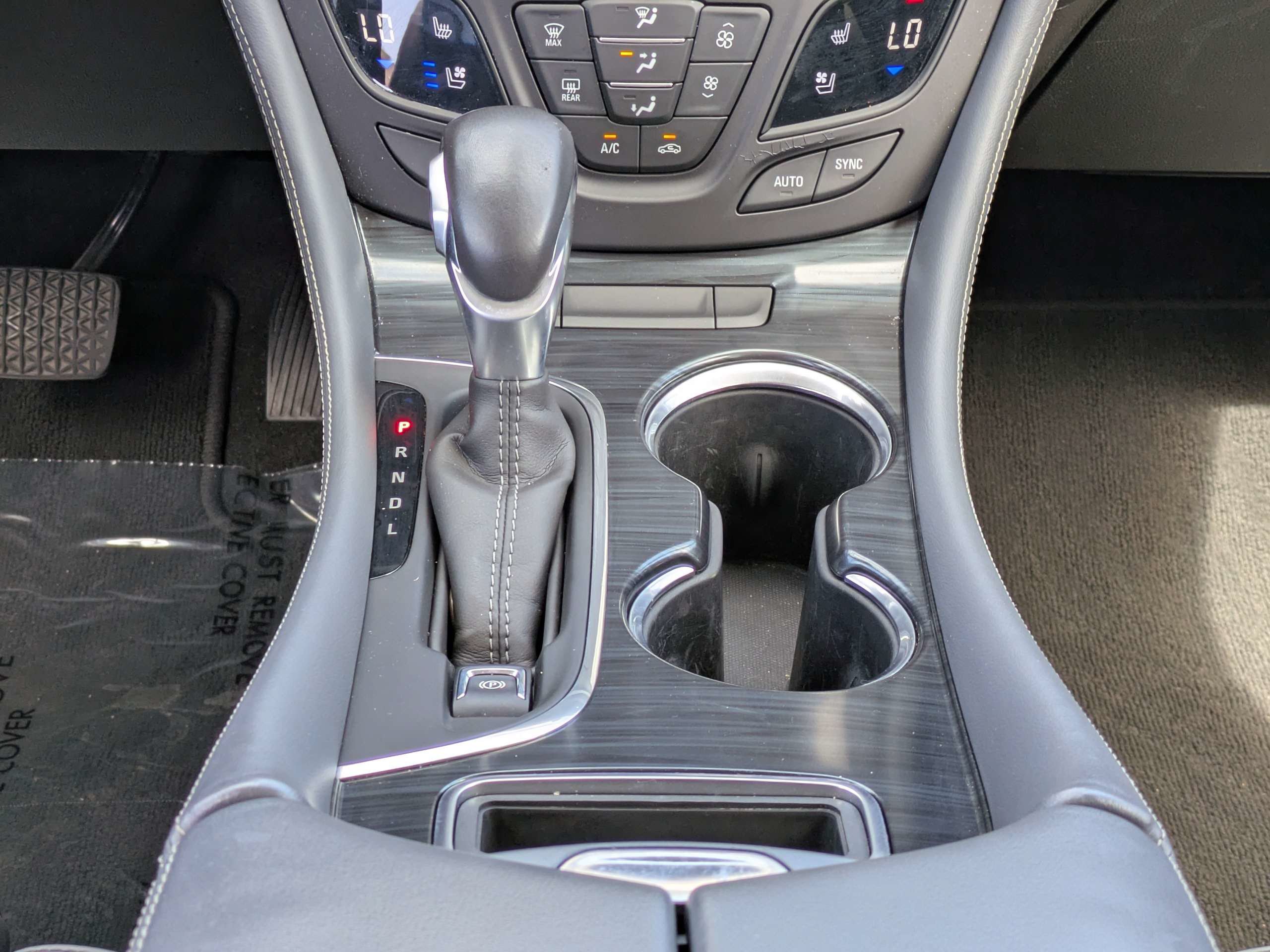 Used 2019 Buick Envision Premium w/ Driver Confidence Package AWD/4WD image 20