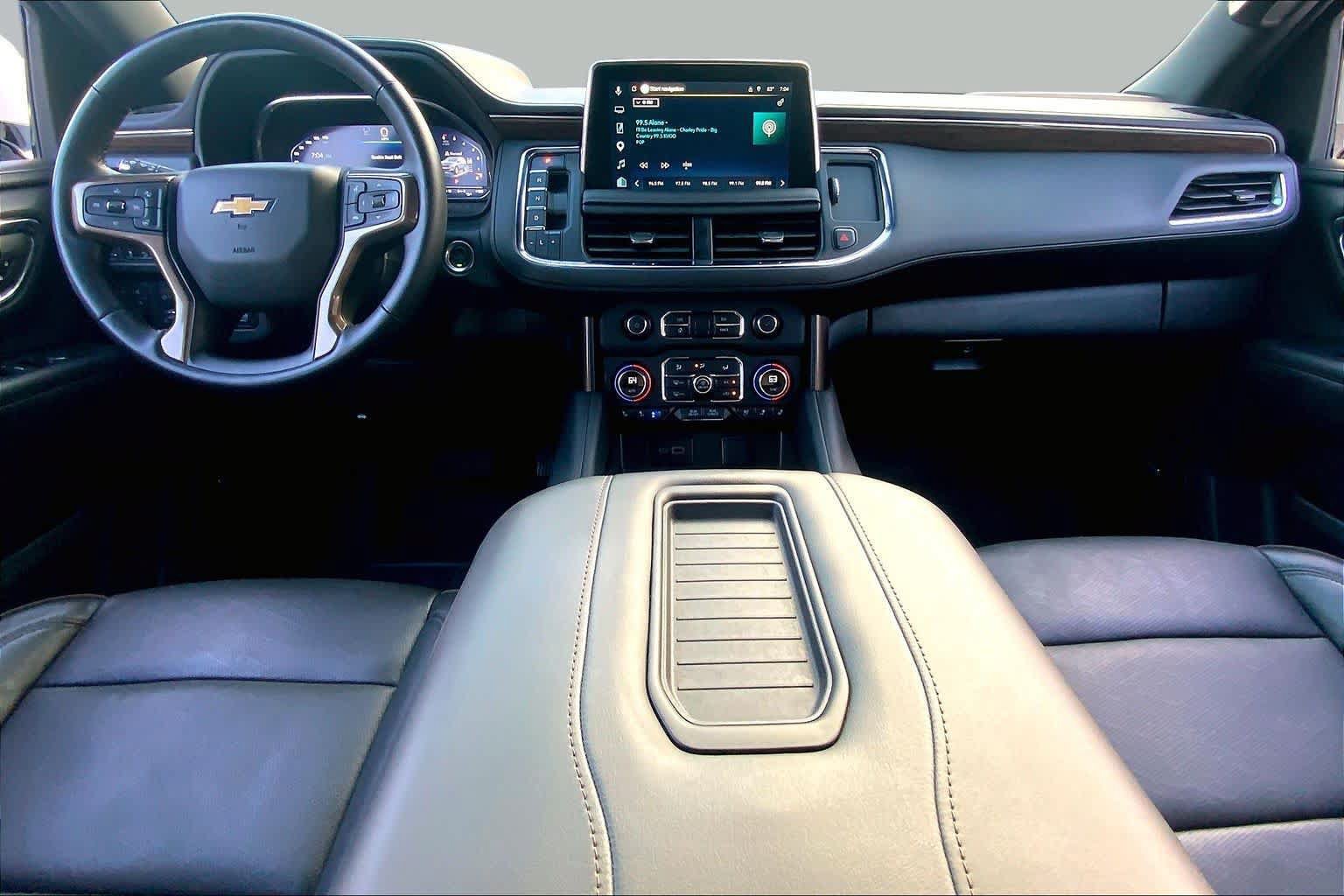 Used 2024 Chevrolet Tahoe High Country AWD/4WD image 16
