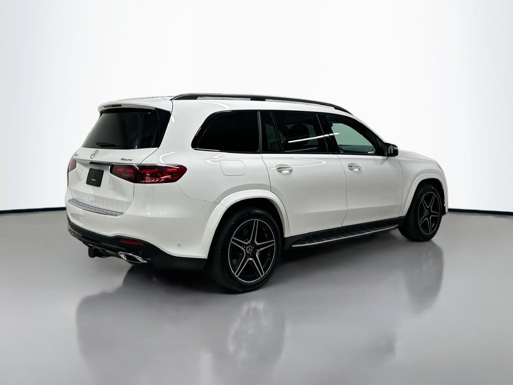 Used 2024 Mercedes-Benz GLS 450 4MATIC image 9