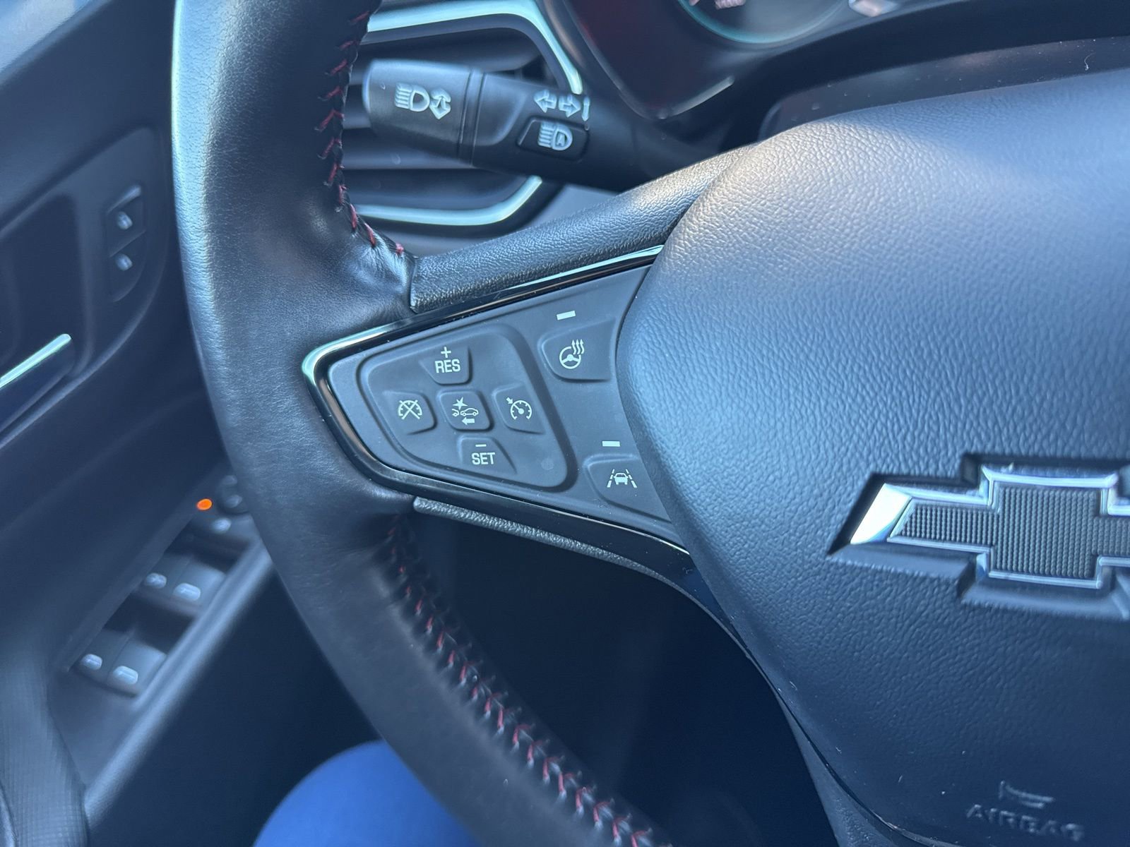 Used 2022 Chevrolet Equinox RS w/ RS Leather Package image 36