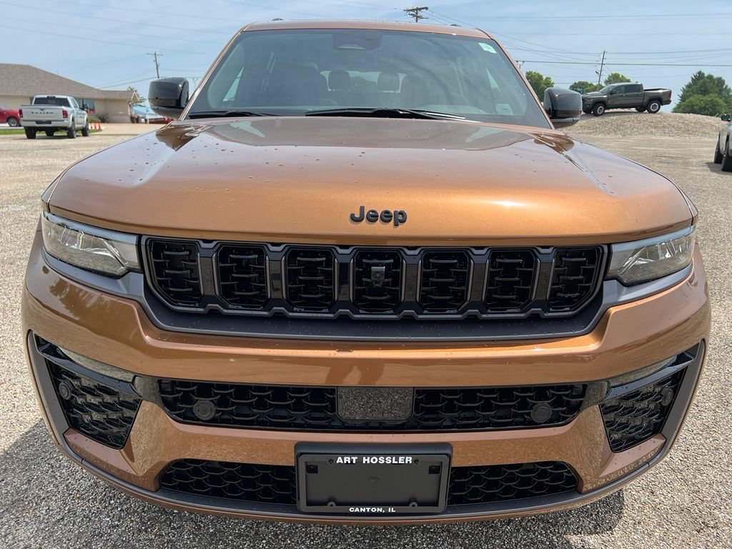 New 2026 Jeep Grand Cherokee L Limited AWD/4WD image 8