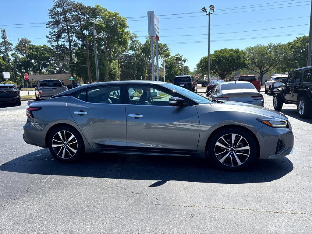 Used 2023 Nissan Maxima SV w/ Floor Mat Group image 30