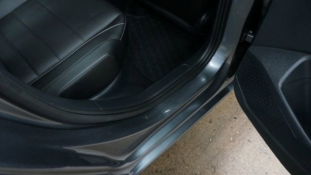 Certified 2023 Volkswagen Jetta SE image 47