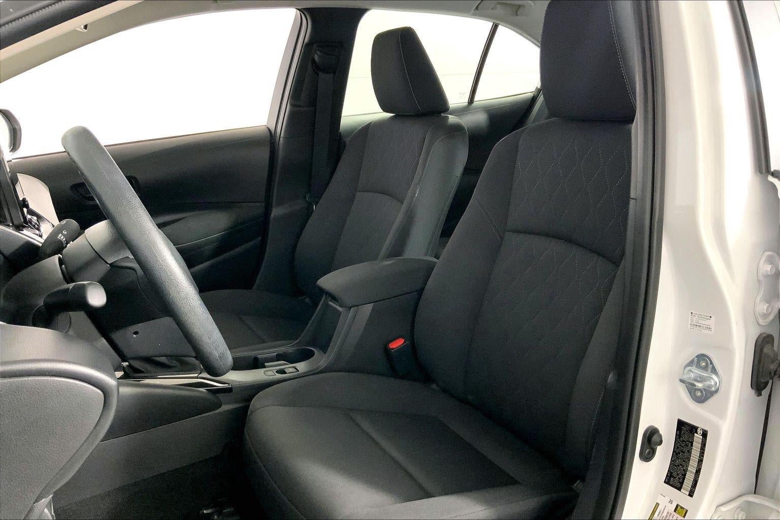 Used 2025 Toyota Corolla LE FWD image 22