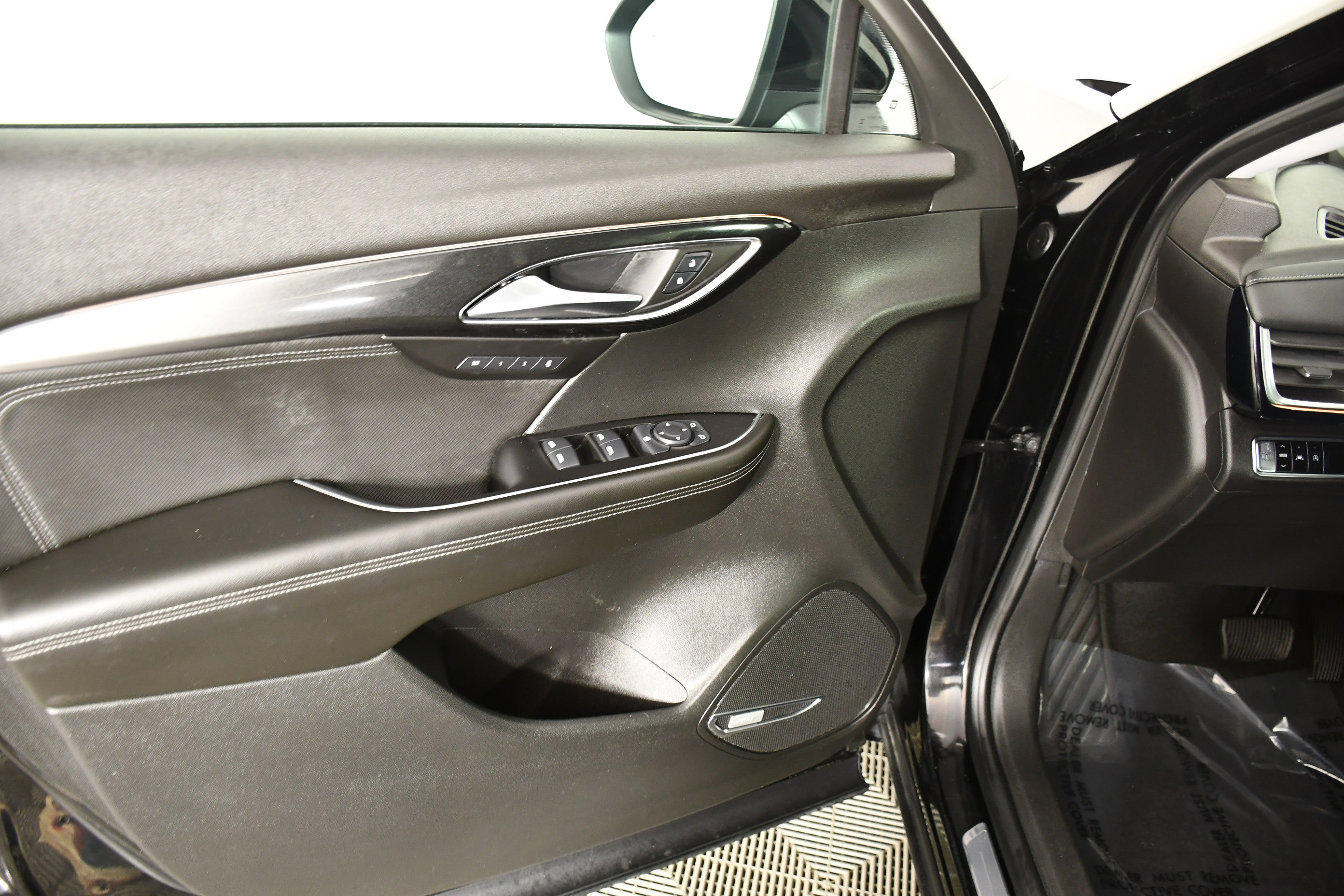 Used 2024 Buick Envision Preferred AWD/4WD image 35