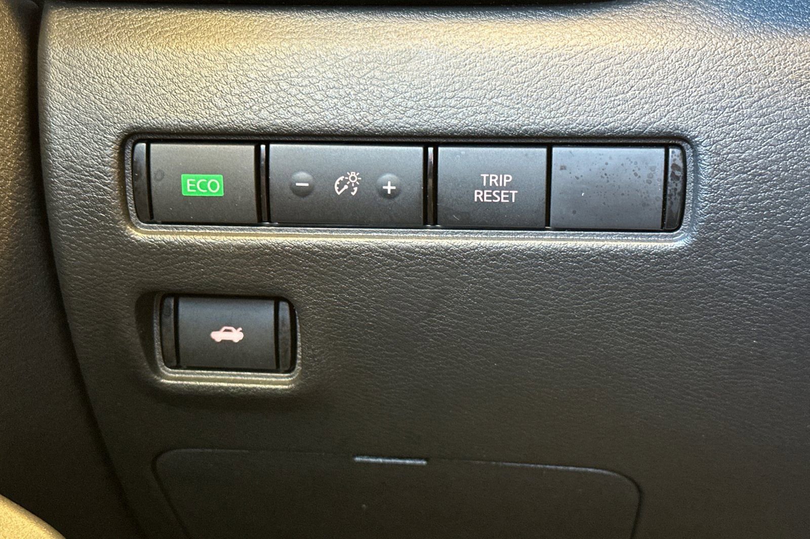 Used 2024 Nissan Sentra SV w/ All-Weather Package image 30