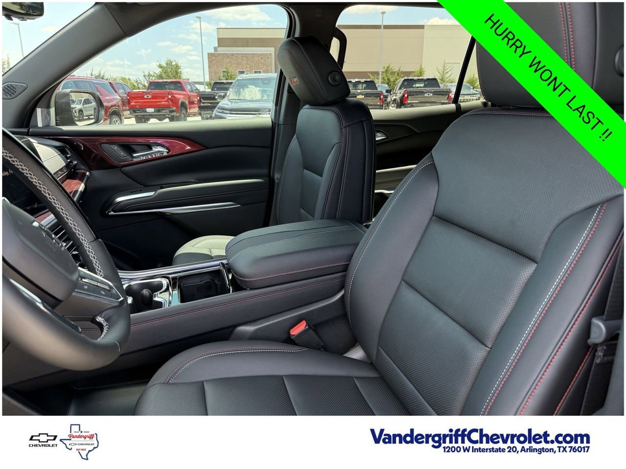 New 2026 Chevrolet Traverse Z71 w/ Enhanced Driving Package AWD/4WD image 21