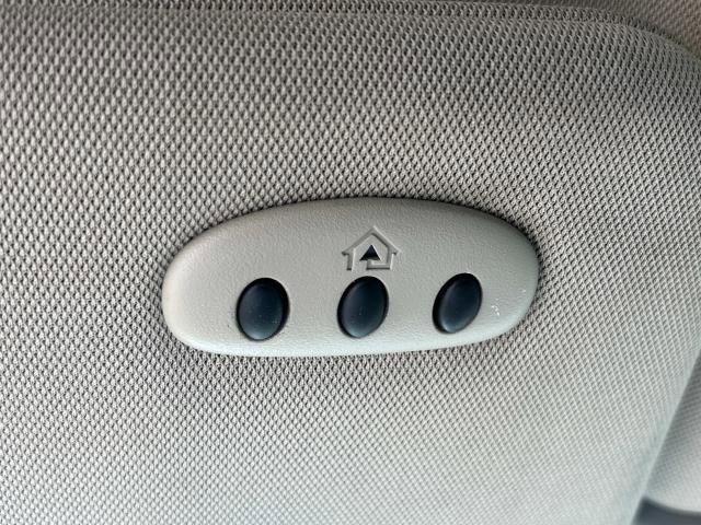 Used 2005 Cadillac XLR image 24